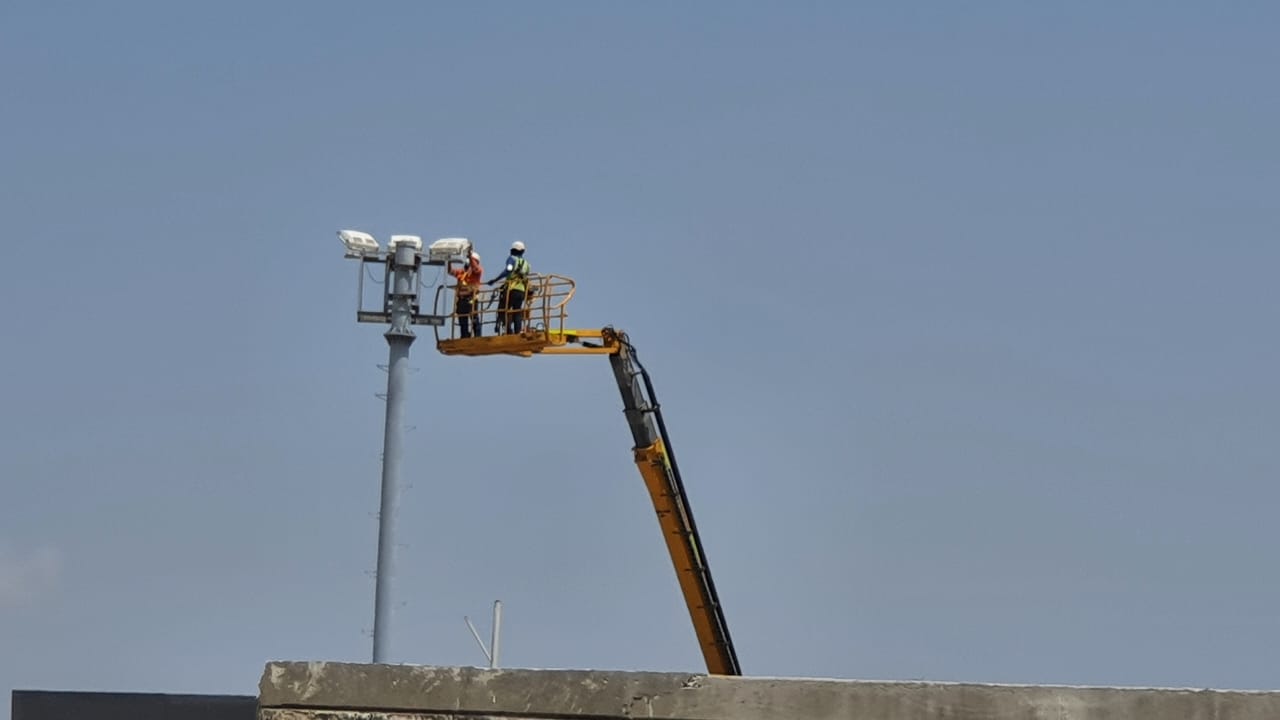Operación y Mantenimiento de Redes Eléctricas y Obras Civiles